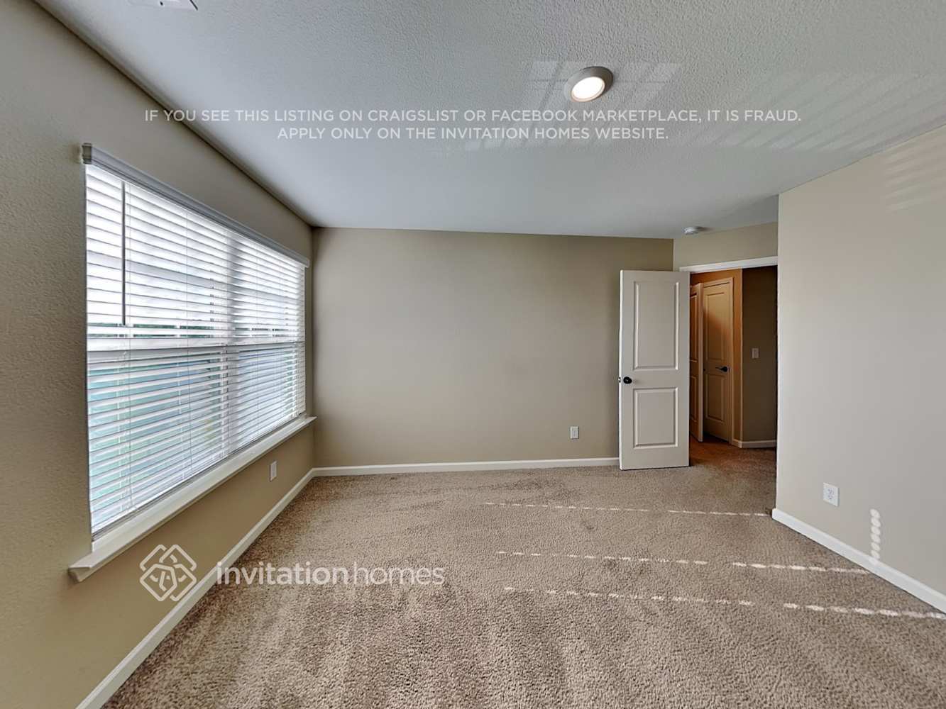 Building Photo - 442 Samara Ct