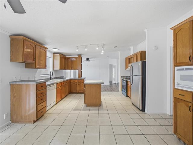 Building Photo - 229 Morgan Rd