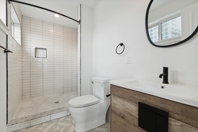 Building Photo - 1338 N 15th St