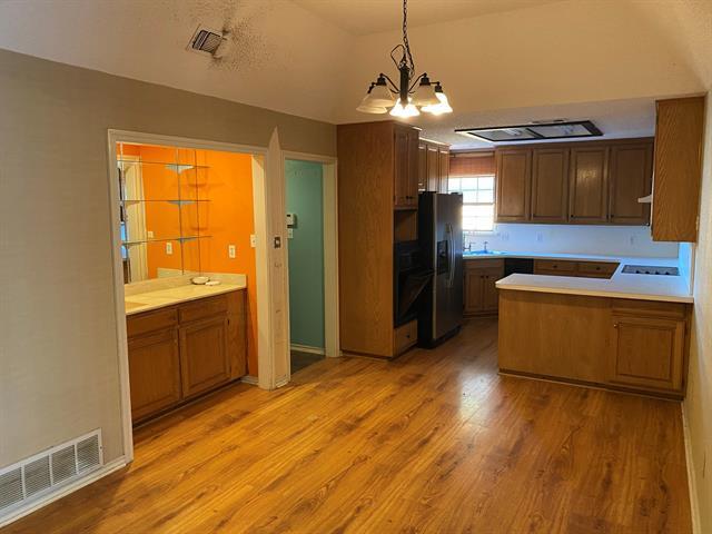 Building Photo - 8208 Willow Glen Ct