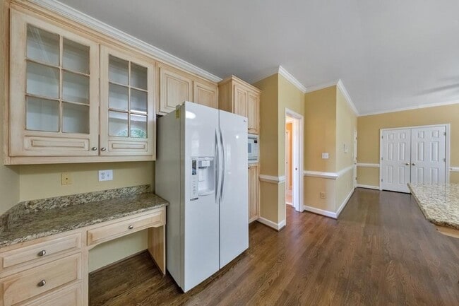 Building Photo - 5321 Edgerton Dr