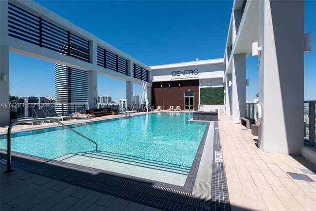 Building Photo - 151 SE 1st St