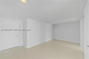 Building Photo - 495 Brickell Ave