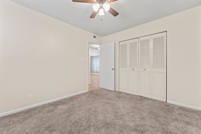 Building Photo - 2 bedroom 1 bath unit for rent in the High...