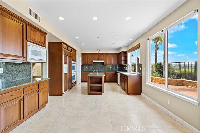 Building Photo - 27731 Daisyfield Dr