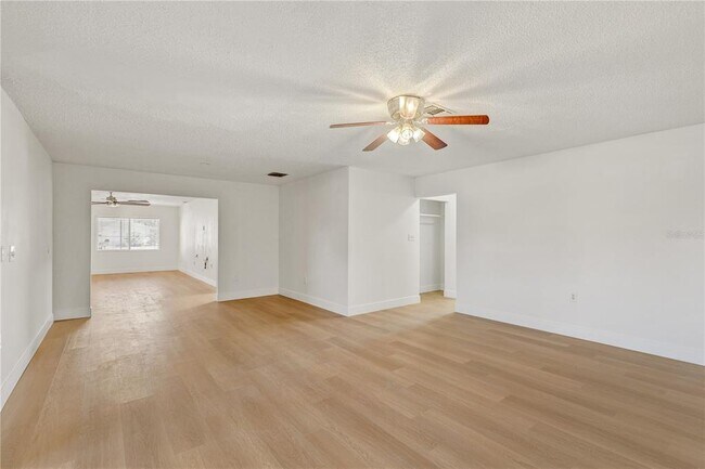 Building Photo - 7012 Pin Cherry Ln