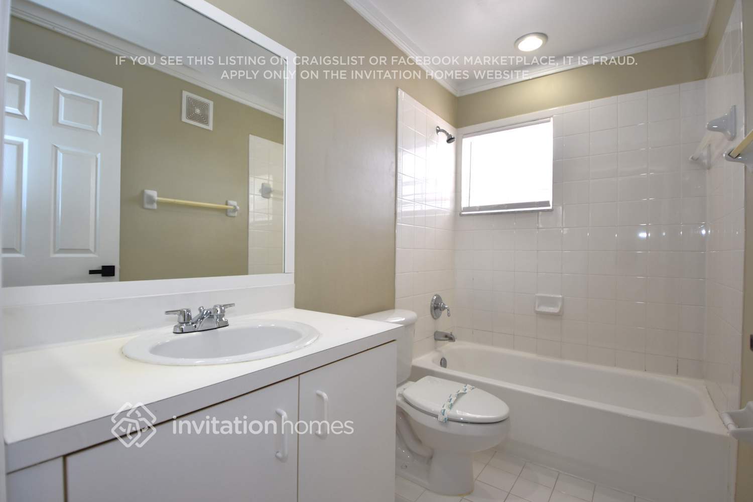 Building Photo - 18710 SW 25th Ct