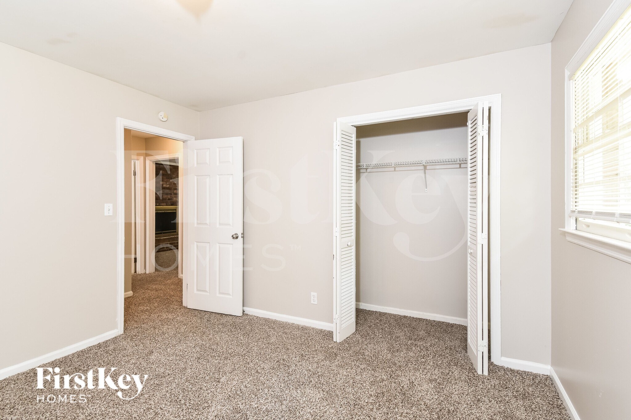 Building Photo - 3605 Las Olas Dr