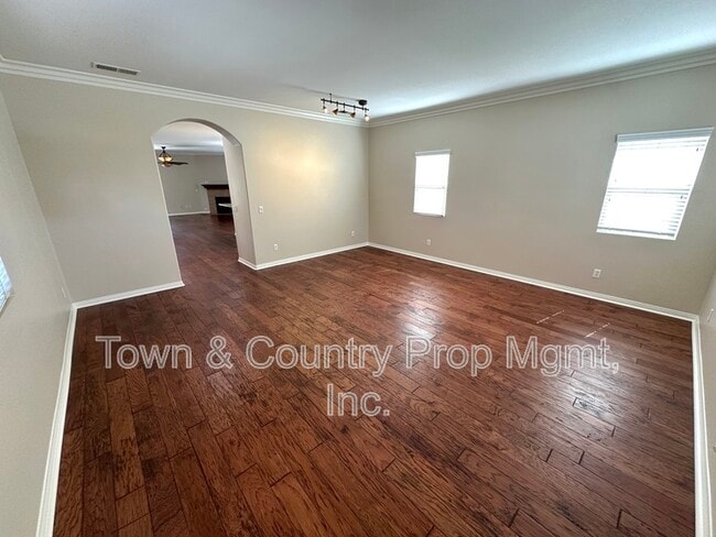 Building Photo - 9360 Alderwood Dr