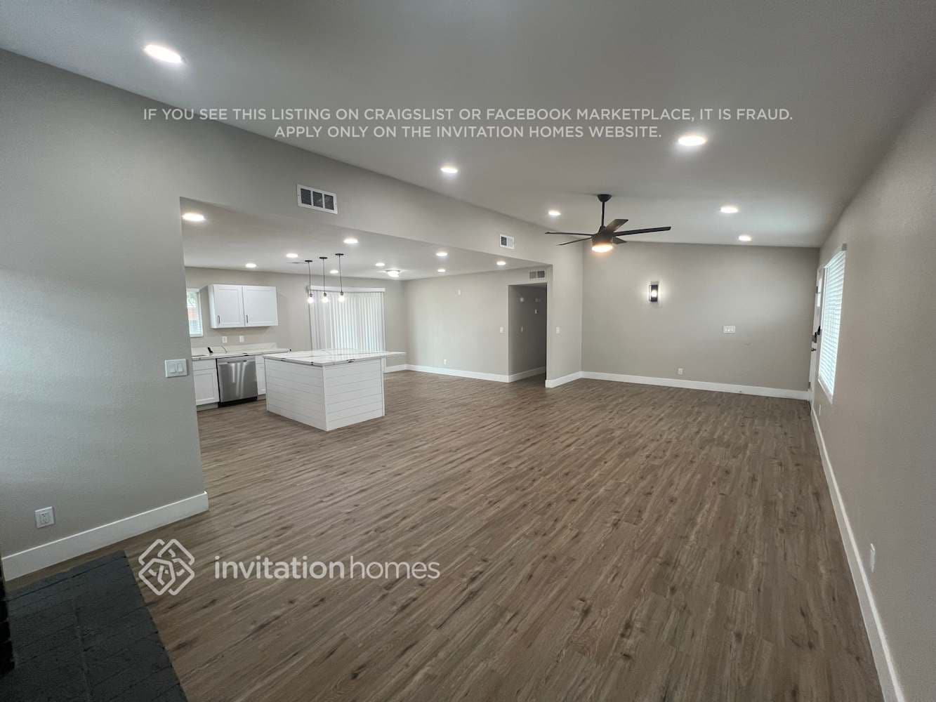 Building Photo - 1014 S Nina Cir