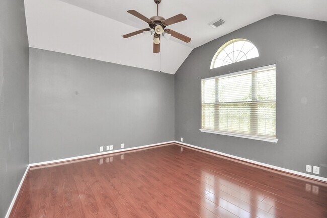 Building Photo - 8810 Sunforest Ln