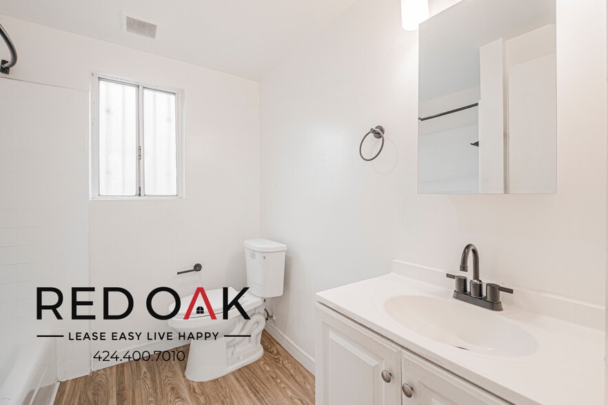 Building Photo - 663 W 13th St