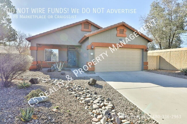 Building Photo - 3335 E Yucca St