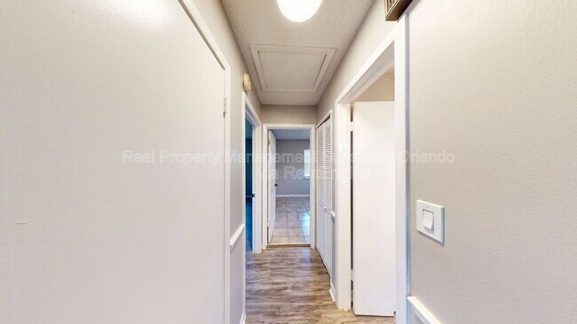 Building Photo - 506 Parson Brown Way