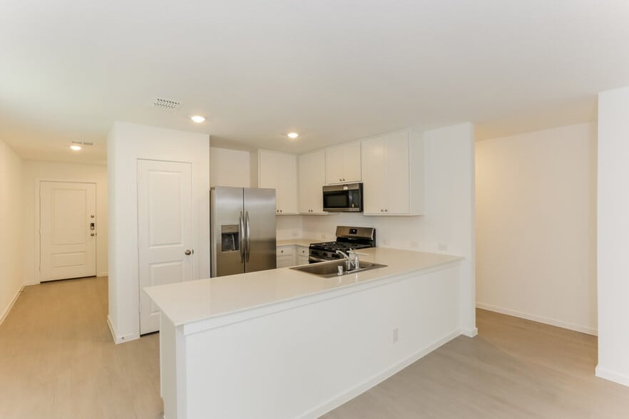 Building Photo - 1727 Crossbill St