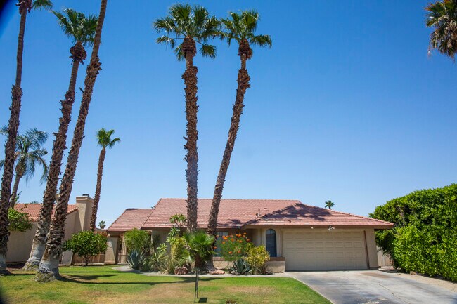 Primary Photo - 68870 Tachevah Dr