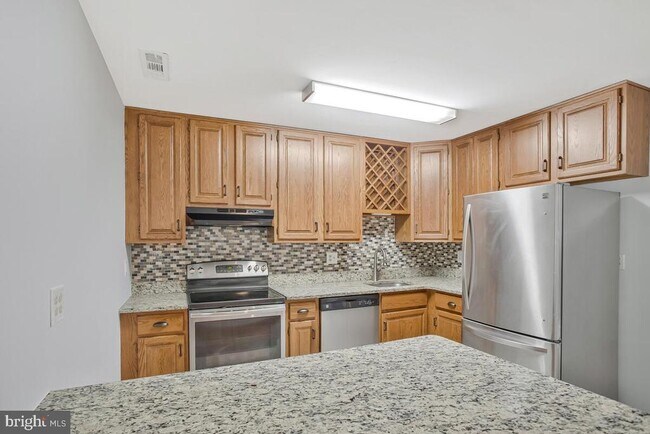 Building Photo - 1478 Lowell Ct