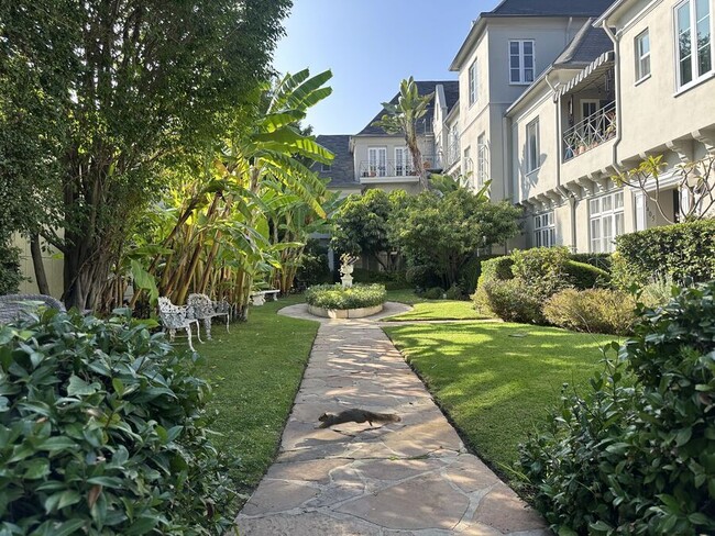 Building Photo - 1407 Laurel Ave