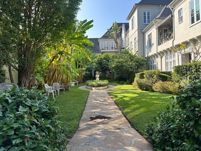 Primary Photo - 1407 Laurel Ave