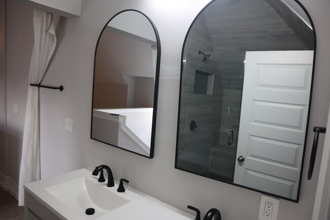 Second bathroom with double vanity - 1203 Fair Ave