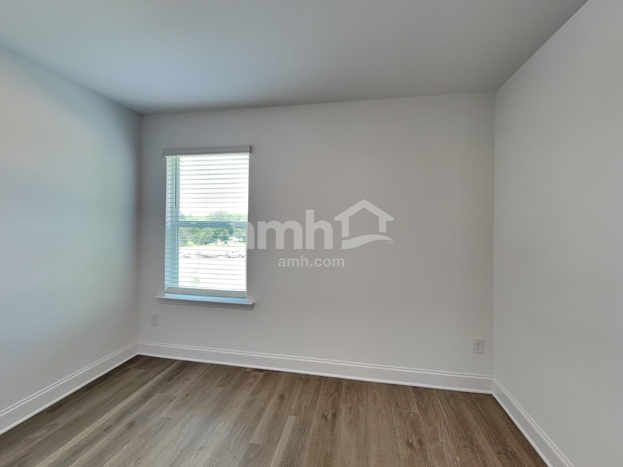 Building Photo - 1120 Livengood Wy