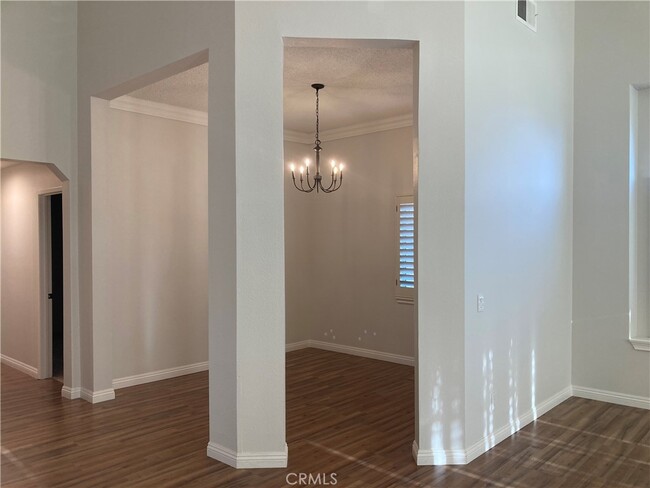 Building Photo - 1168 S Bay Hill Rd
