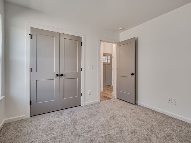 Building Photo - Brand New Home in Noble!