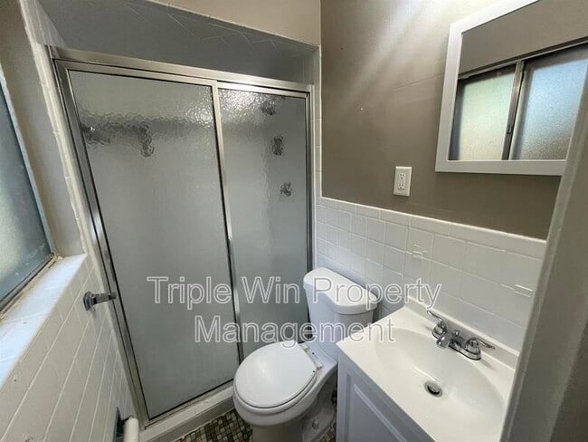 Building Photo - 11930 N Ranch Dr