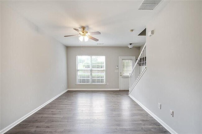 Building Photo - 3322 Hidden Cove Cir NW