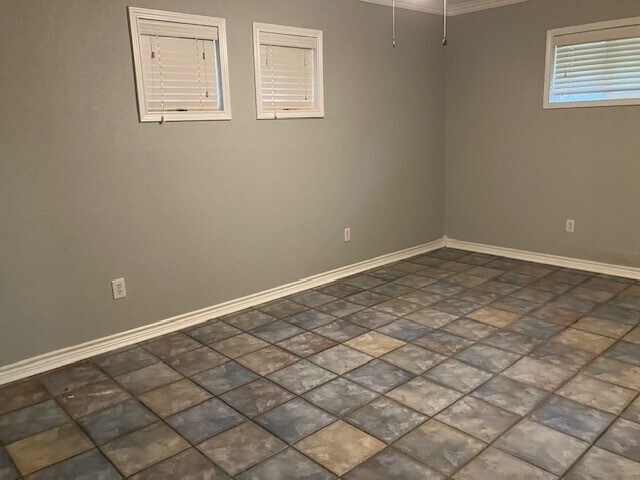 Building Photo - 111 Shadylyn Dr