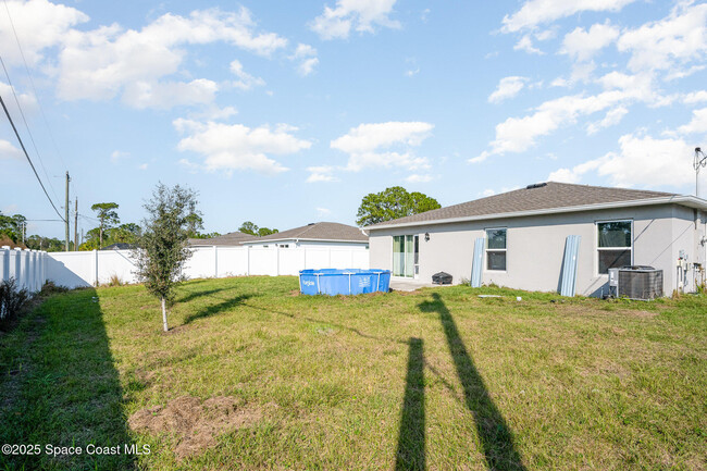Building Photo - 2938 Tishman Rd SE