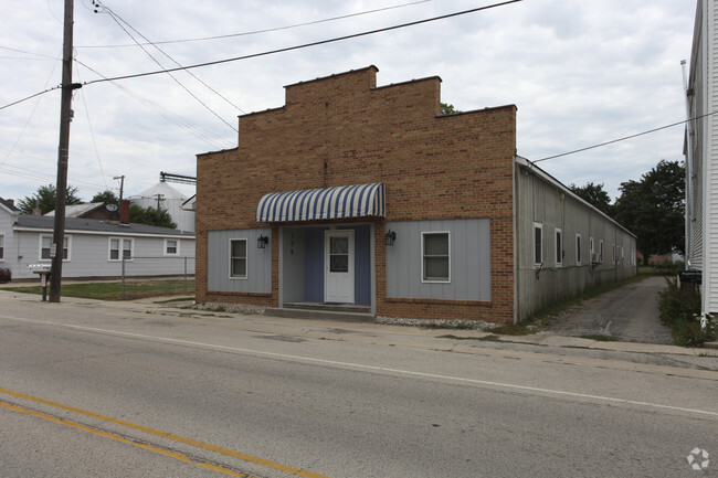 Primary Photo - 106 S State St
