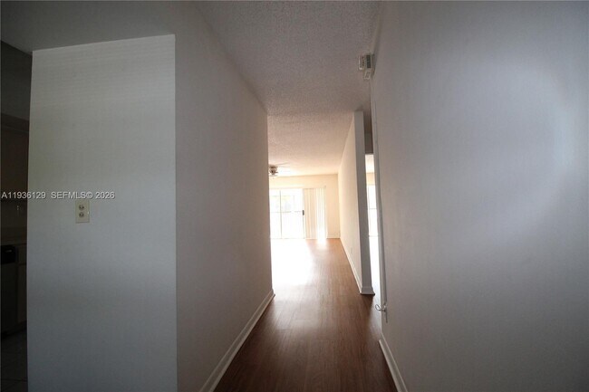 Building Photo - 8990 W Sample Rd