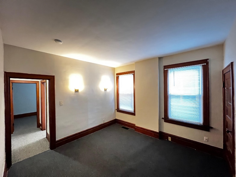 Building Photo - 1793 1/2 N 4th St