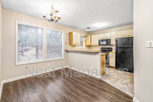 Building Photo - 6813 Willowbrook Dr