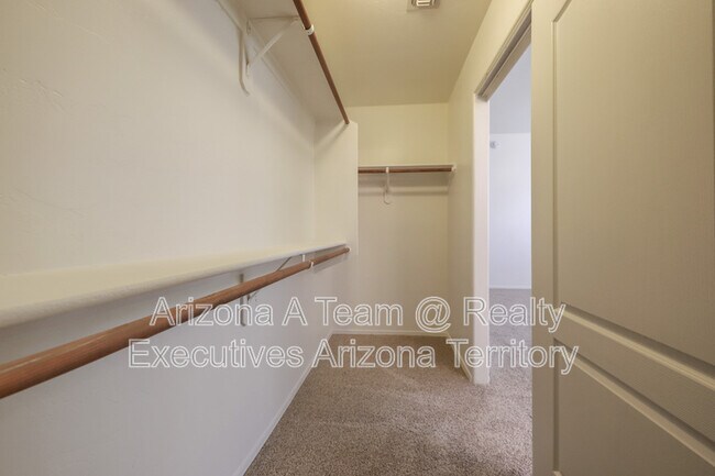 Building Photo - 7332 E Cll Infinito