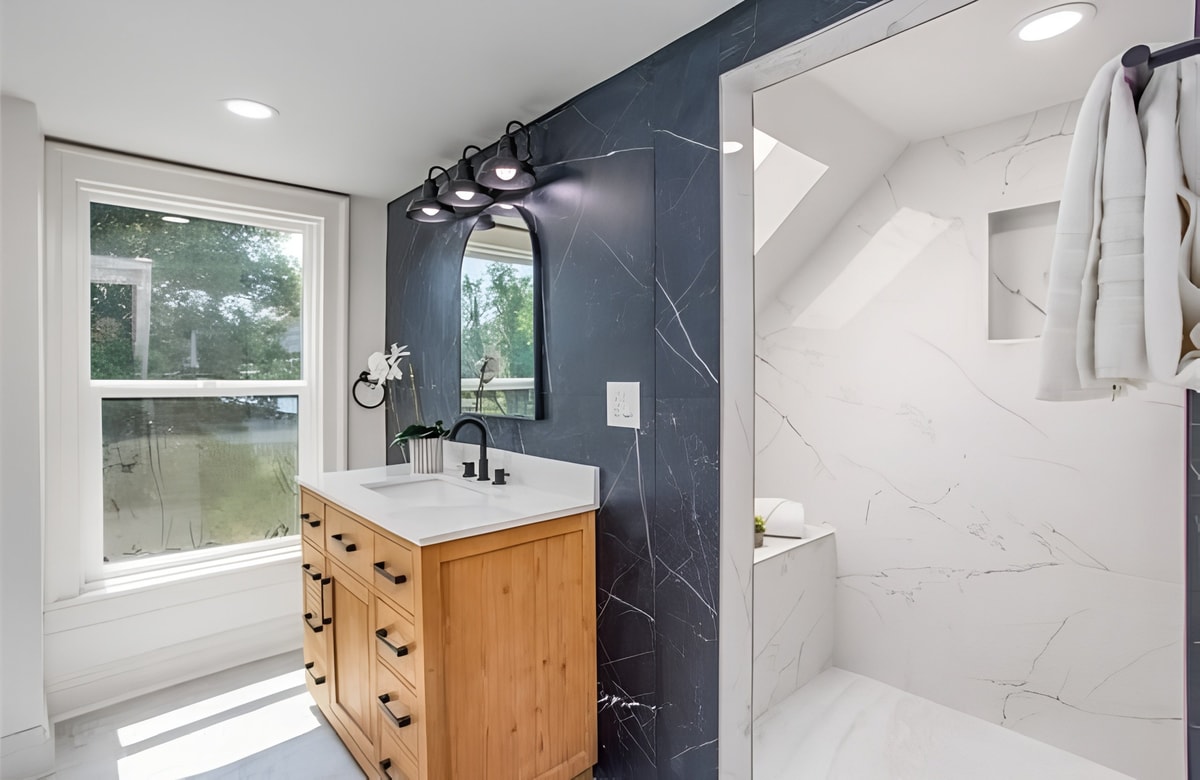 Building Photo - 4224 Brockton Ave