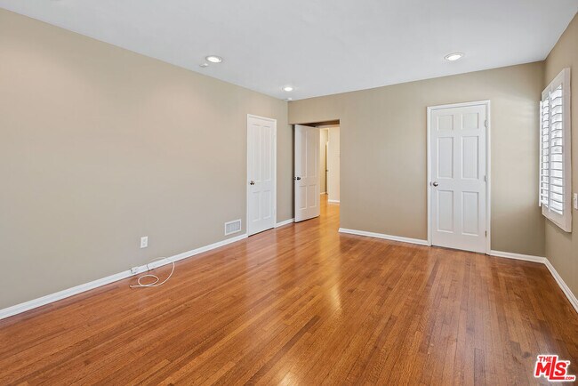 Building Photo - 9531 KIRKSIDE Rd