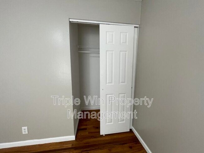 Building Photo - 2384 Stoney End Ct