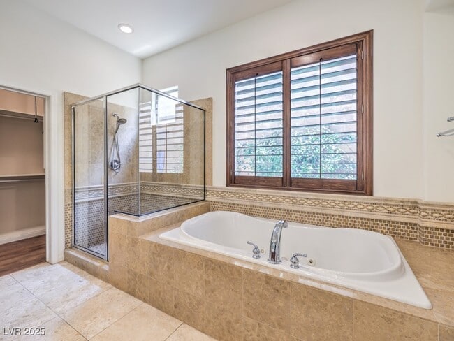 Building Photo - 25 Gladewater Dr