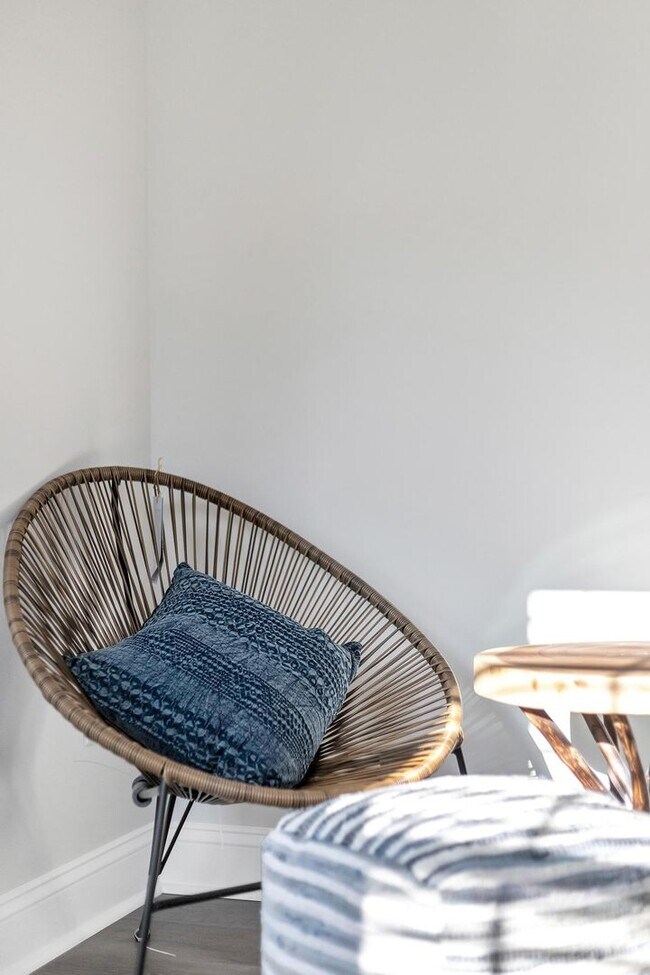 Building Photo - Amazing Rental Coming Soon (Late October-2...