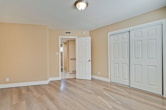 Building Photo - Excellent 2 Bed 1 Bath Home in Santa Clara!