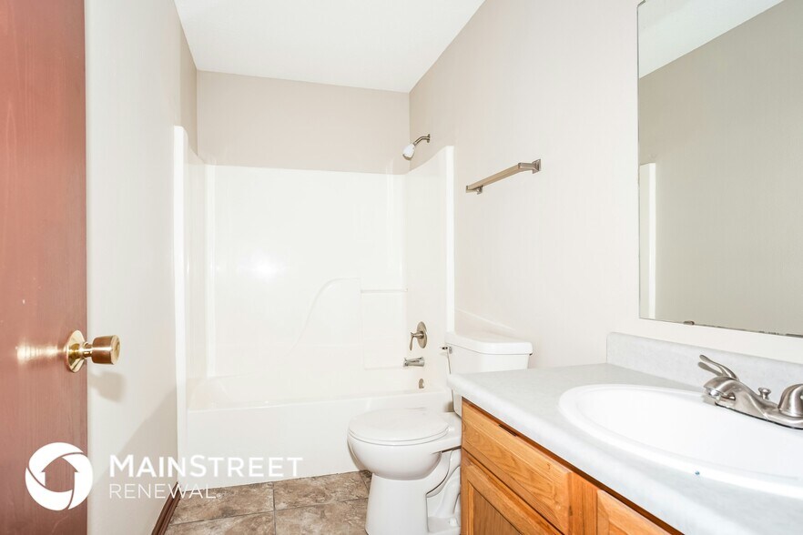 Building Photo - 8930 Lighthorse Dr