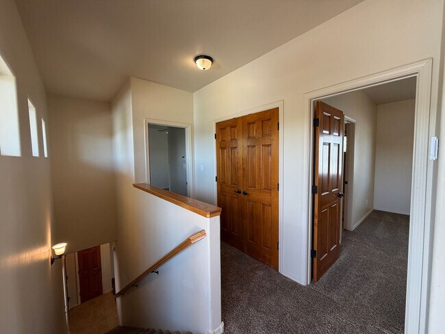 Building Photo - 605 Benicia Ln