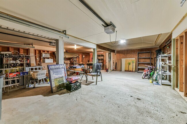 Building Photo - 16542 E Bayside Way