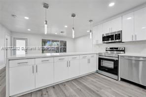 Building Photo - 101 SW 53rd Ave