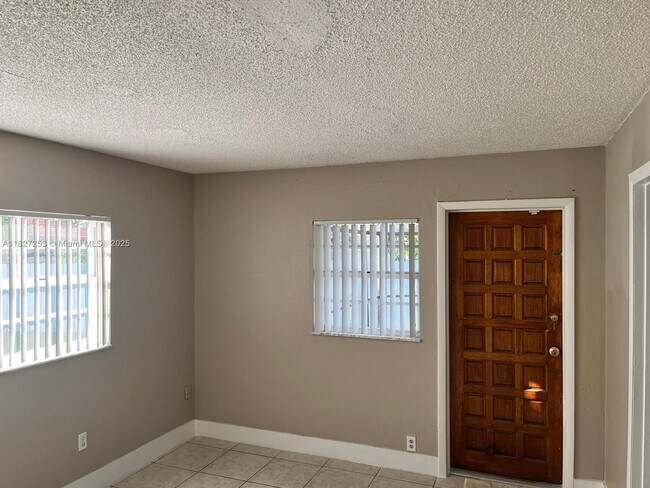 Building Photo - 14075 SW 45th Terrace