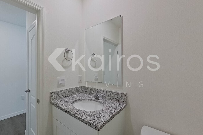Building Photo - 32024 Katelin Cir