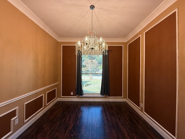 Building Photo - 117 Hanover St