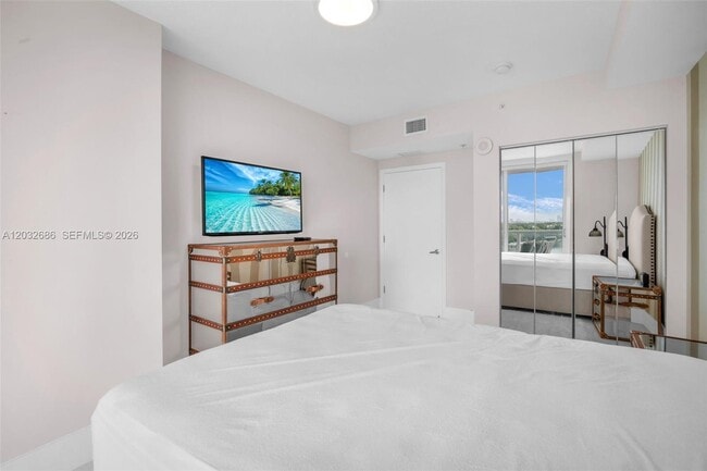Building Photo - 6700 Indian Creek Dr